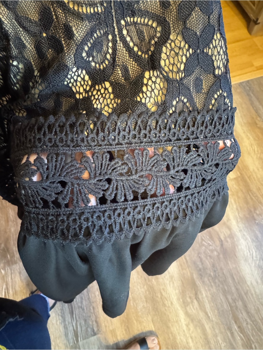 Francesca’s 2 Lace detail Women's Dresses, Sz Small - Picture 4 of 15